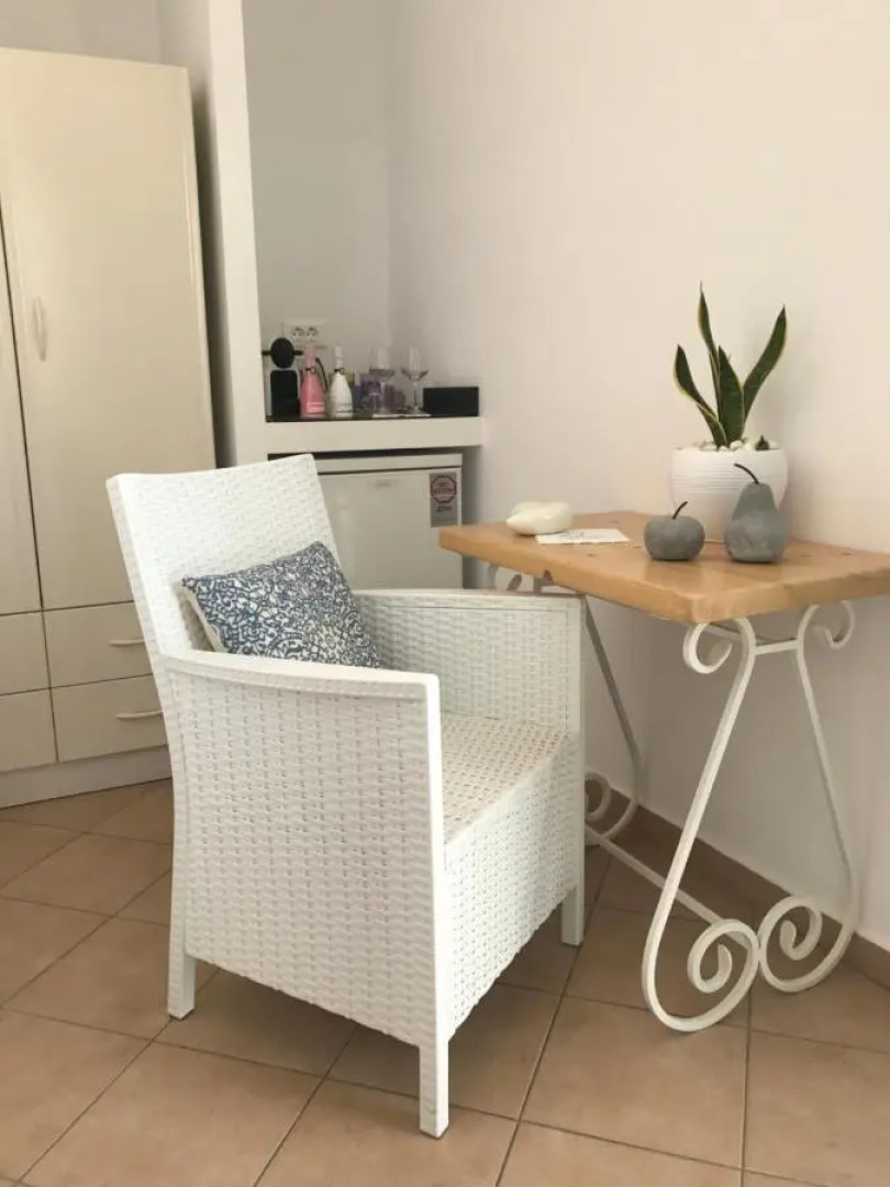 Yanna Asteri Suites
