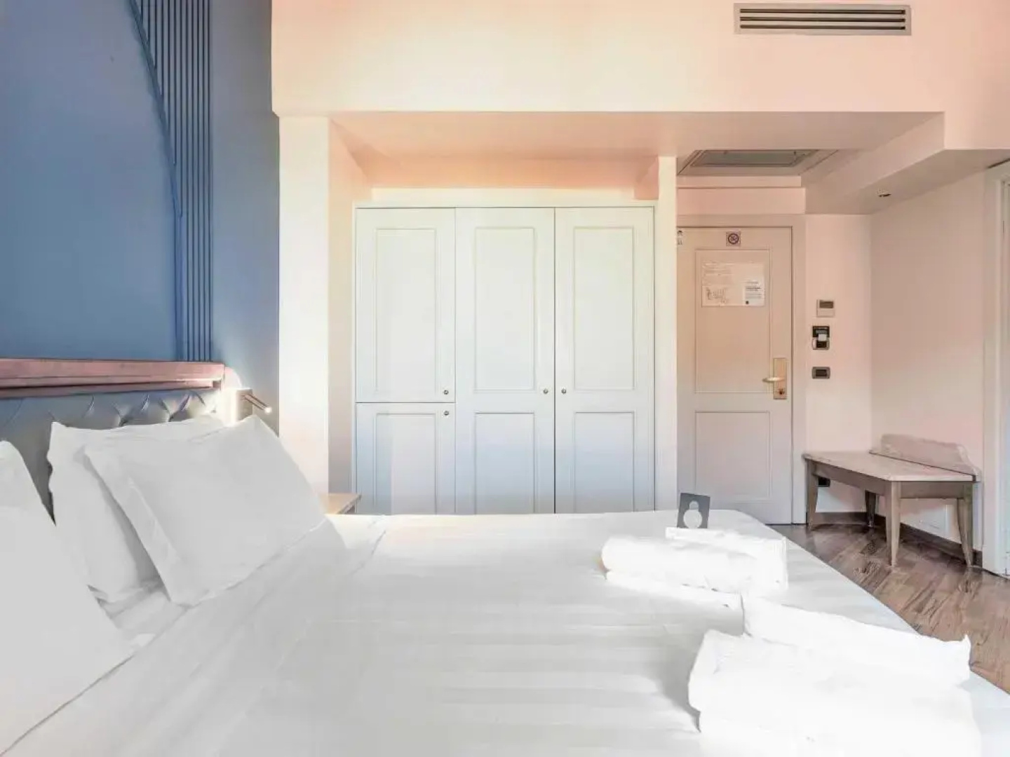 Отель B&B Hotel Firenze Laurus al Duomo