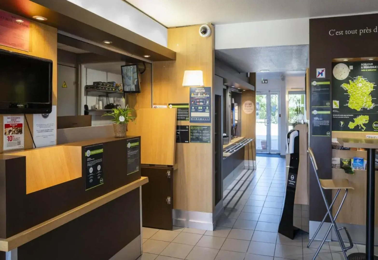 B&B HOTEL Avignon (1)