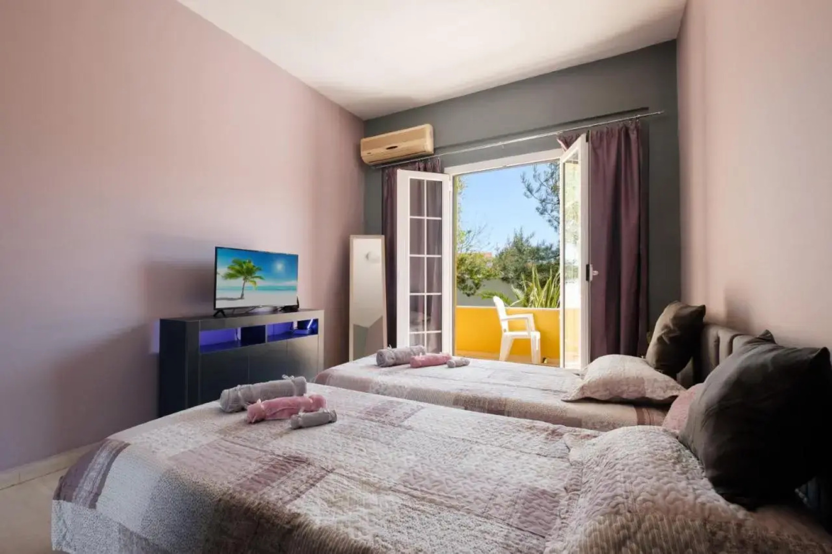 Natural Blue Apartments