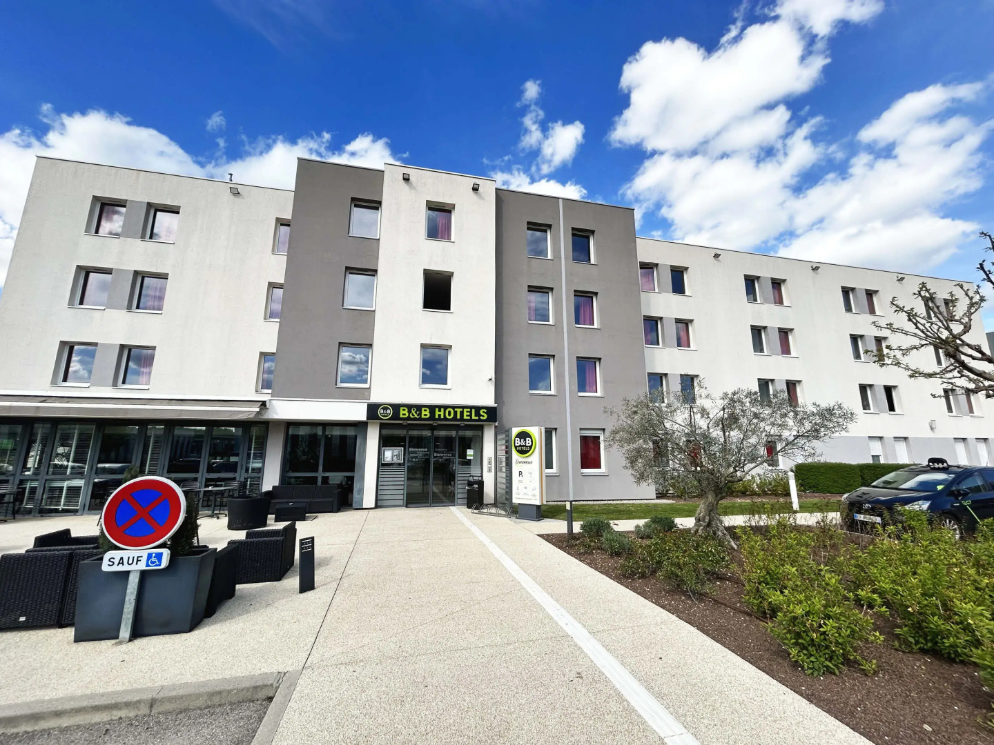 B&B HOTEL Lyon Aéroport Saint-Quentin-Fallavier