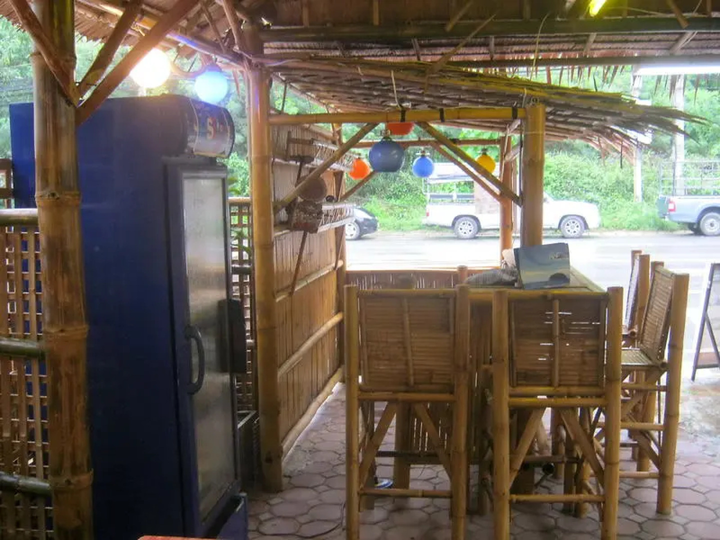 Relax Pub & Guesthouse