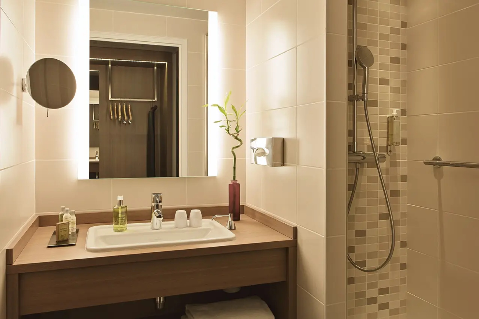 DoubleTree by Hilton Lyon Eurexpo & Spa