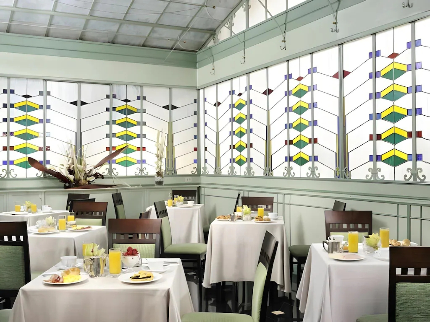 Отель Alexandra