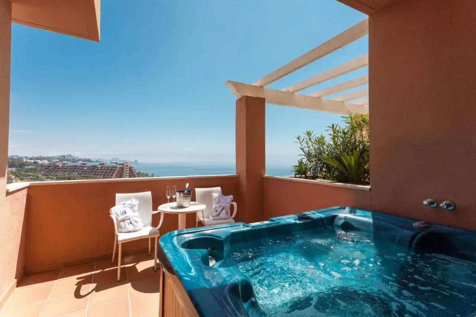 Casamaïa Premium Apartments with Spa