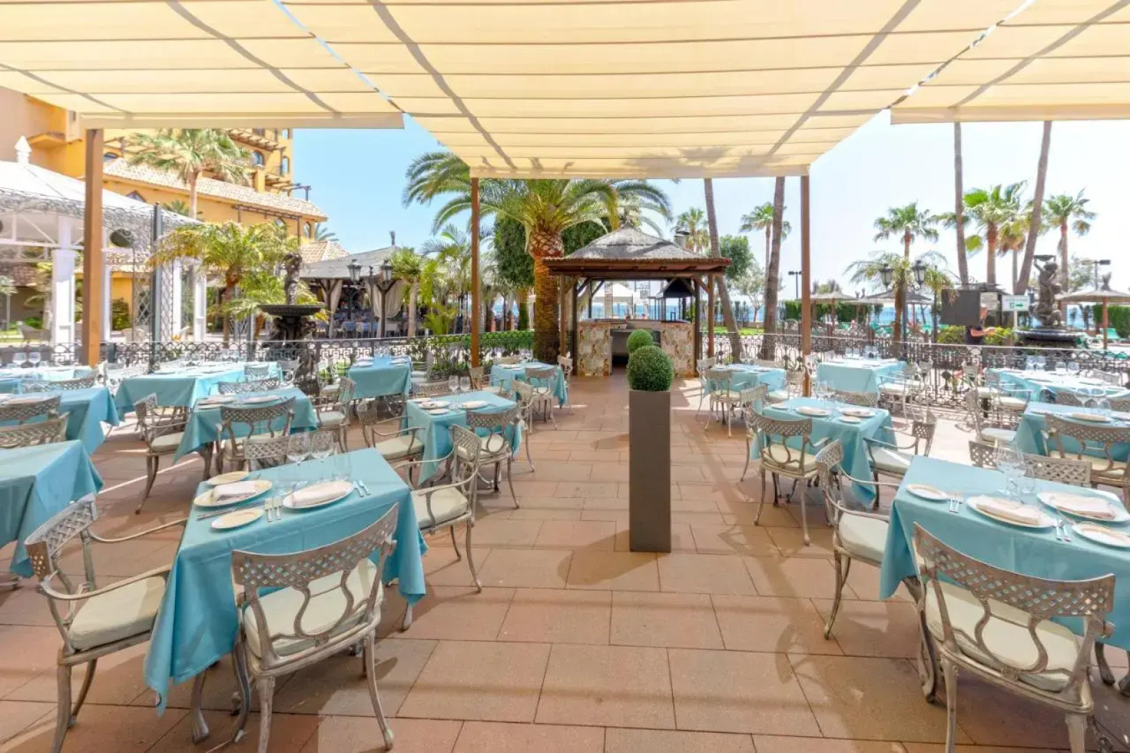 Отель IPV Palace & Spa