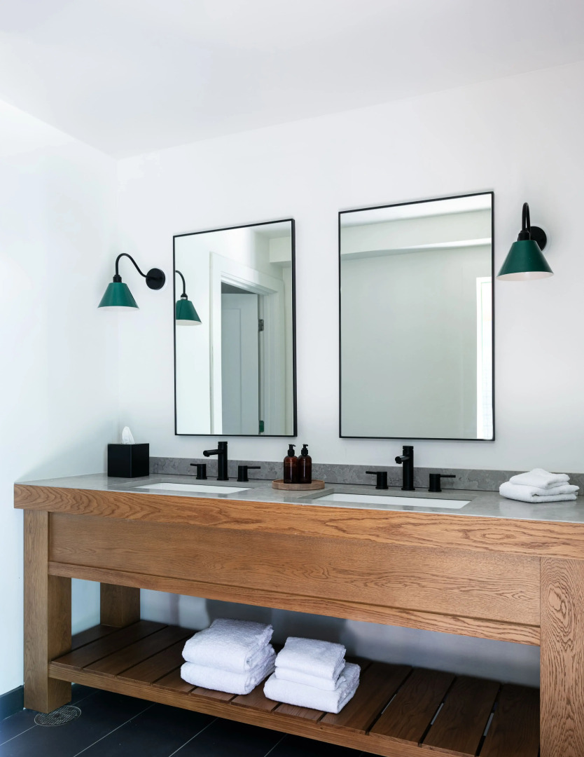 Отель Outbound Stowe