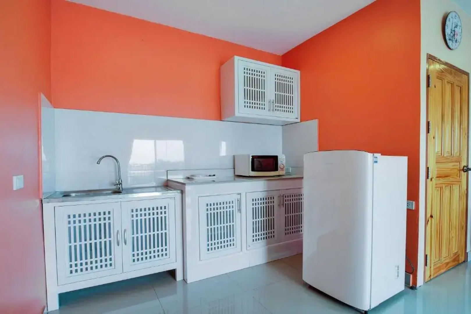 Patumnak Beach Guesthouse