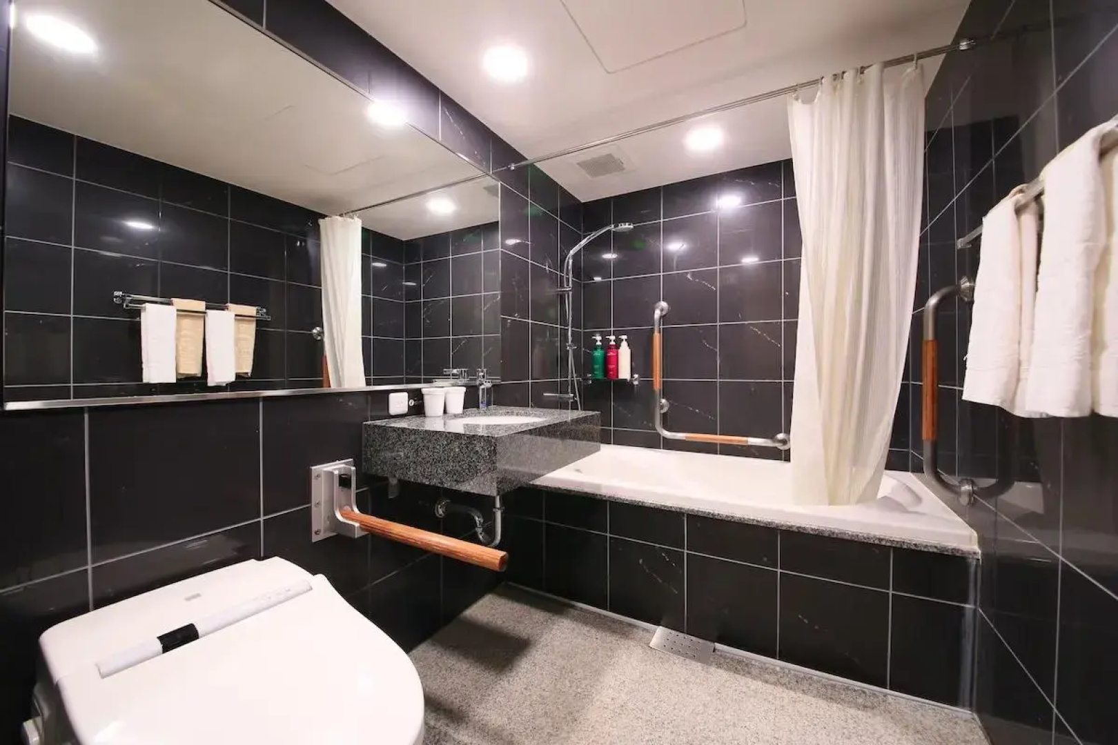 APA Hotel Nihonbashi Hamacho Ekiminami