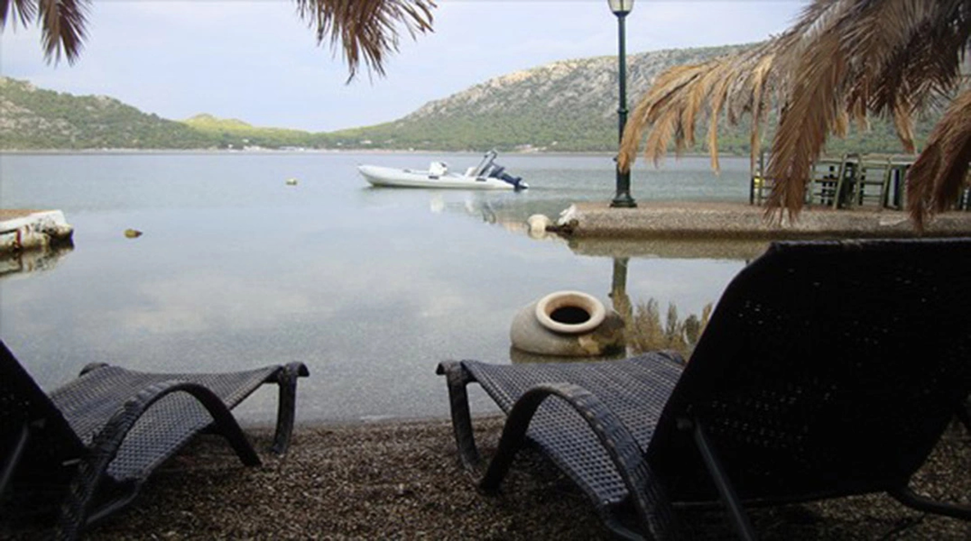 Mantas Bay
