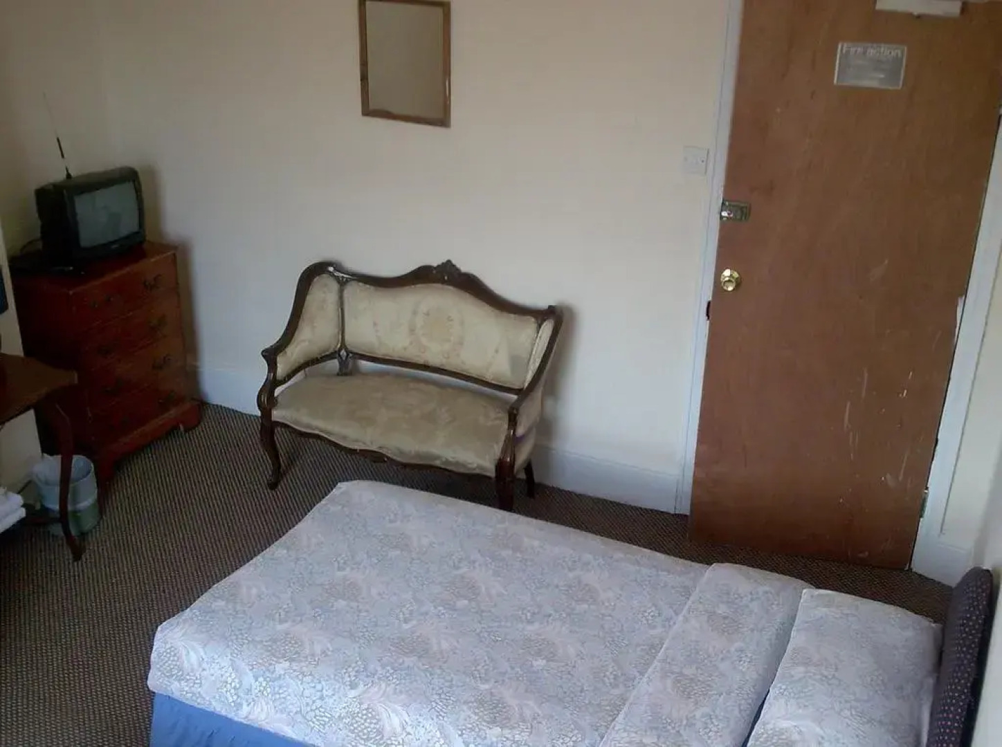 The Commercial Hotel