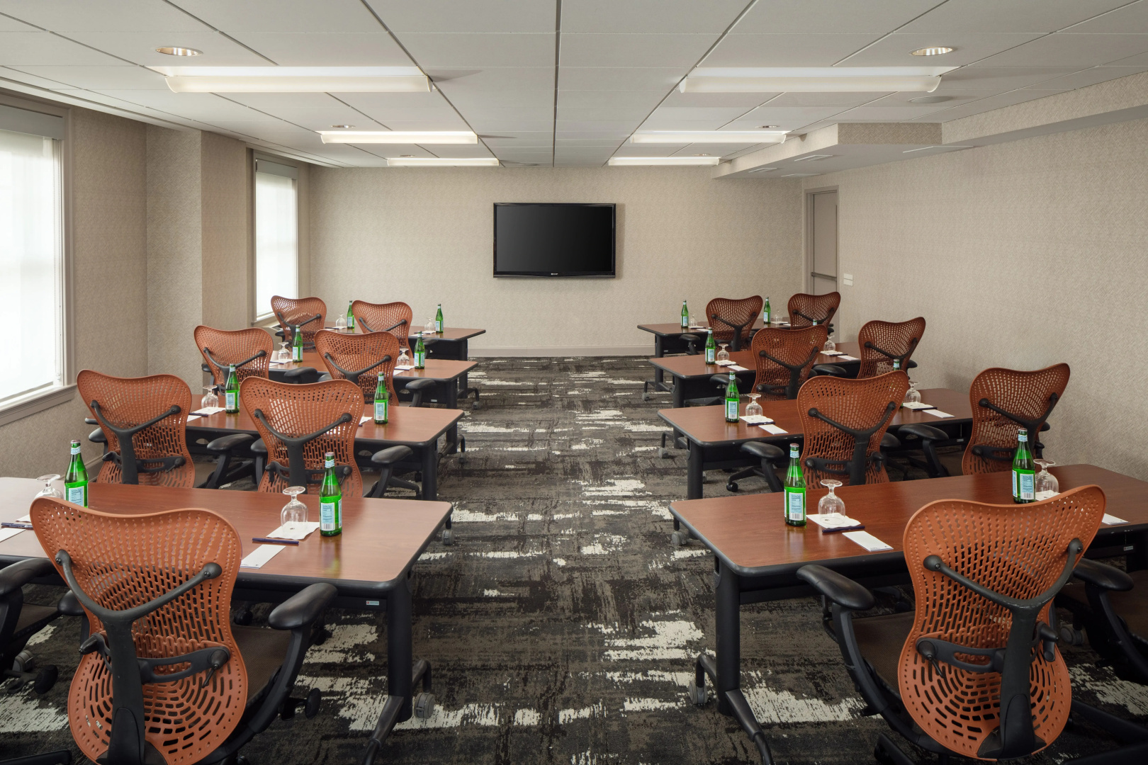DoubleTree Suites by Hilton Hotel Detroit Downtown - Fort Shelby