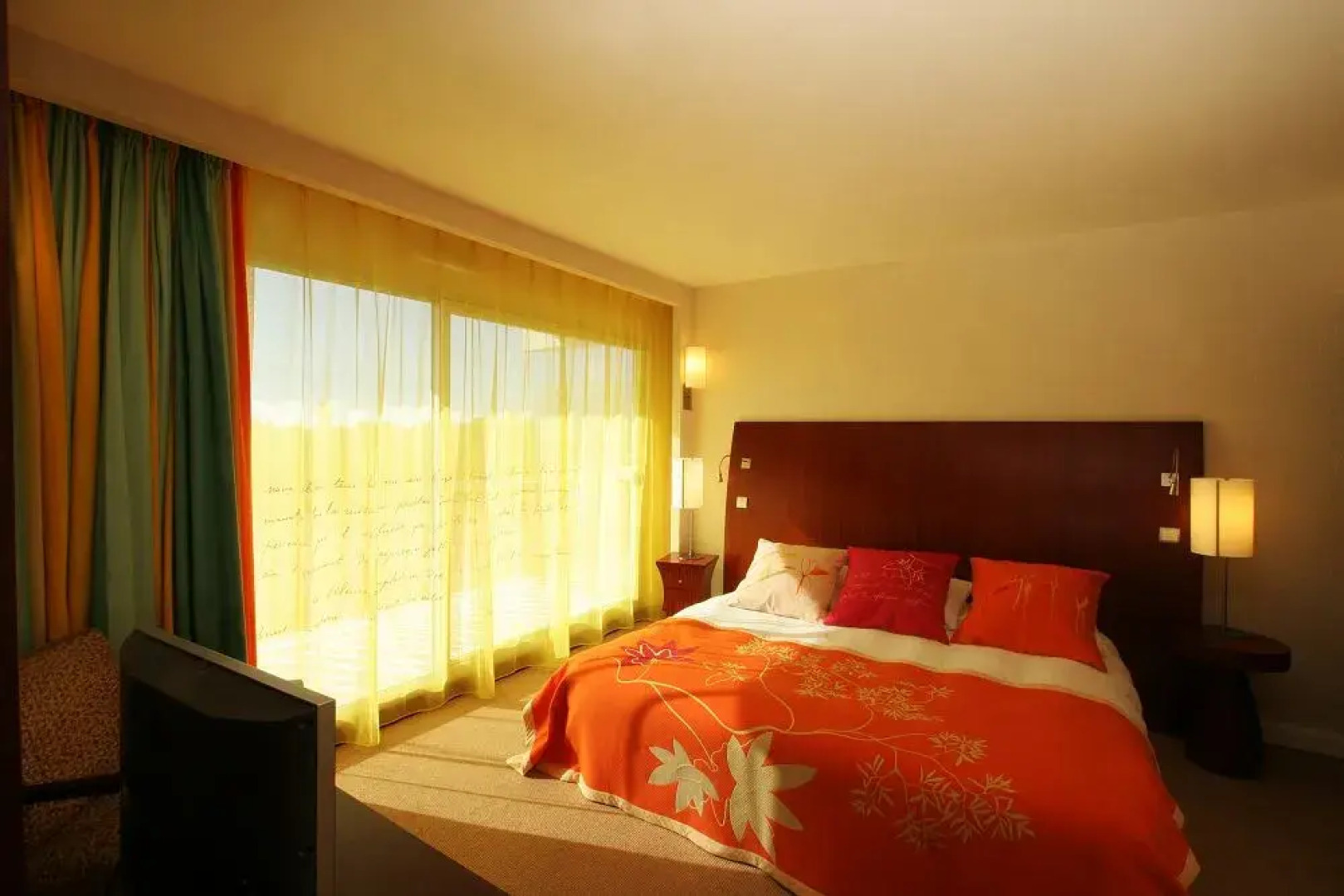 Sofitel Tahiti Maeva Beach Resort