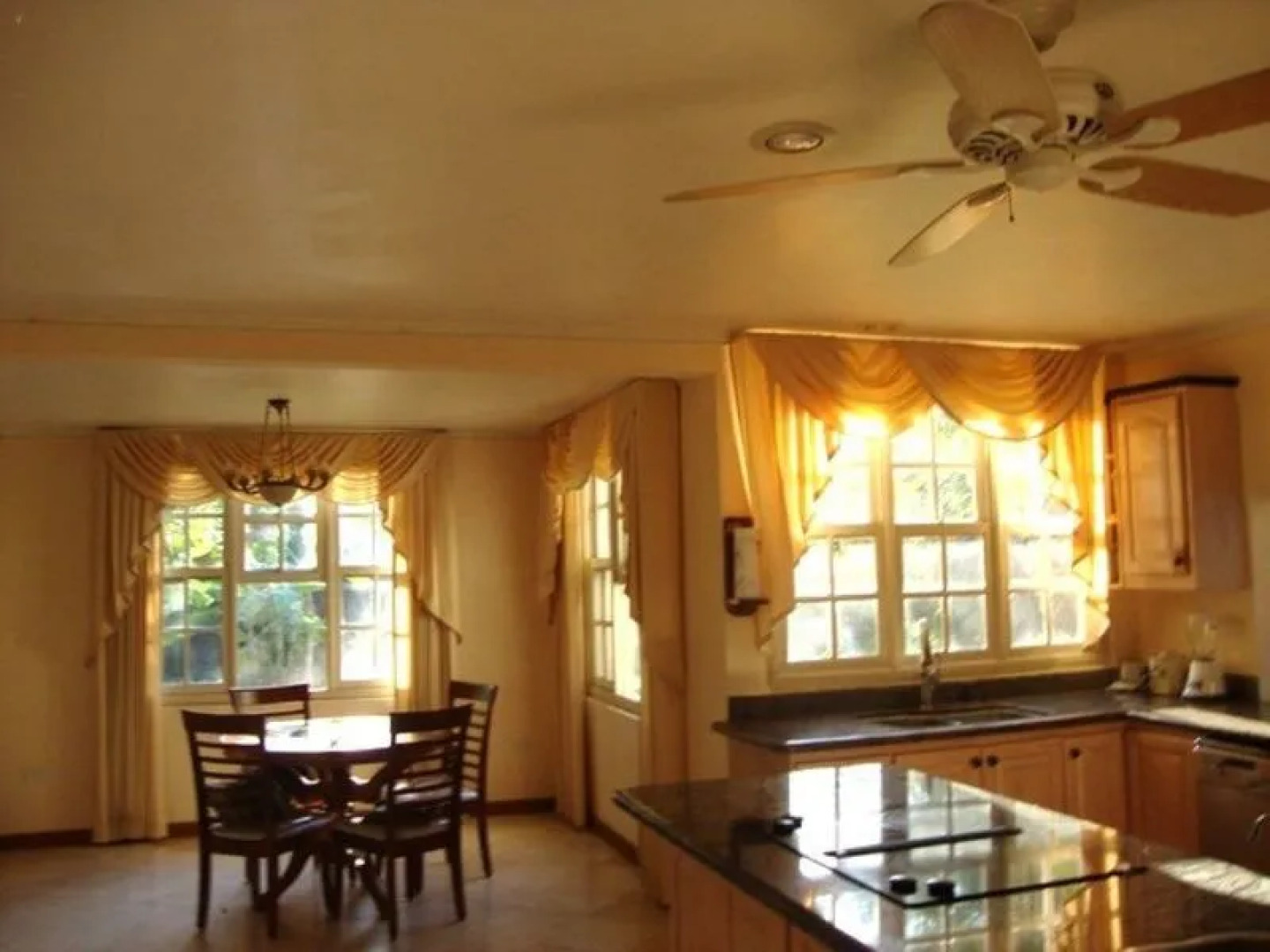 Paradise Majestic Beachfront