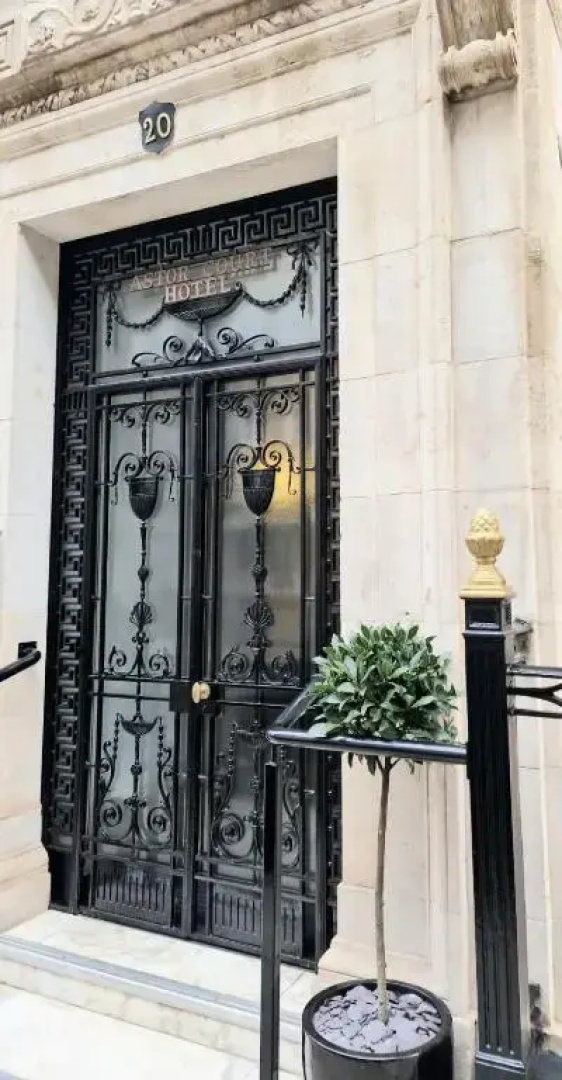 Astor Court Hotel