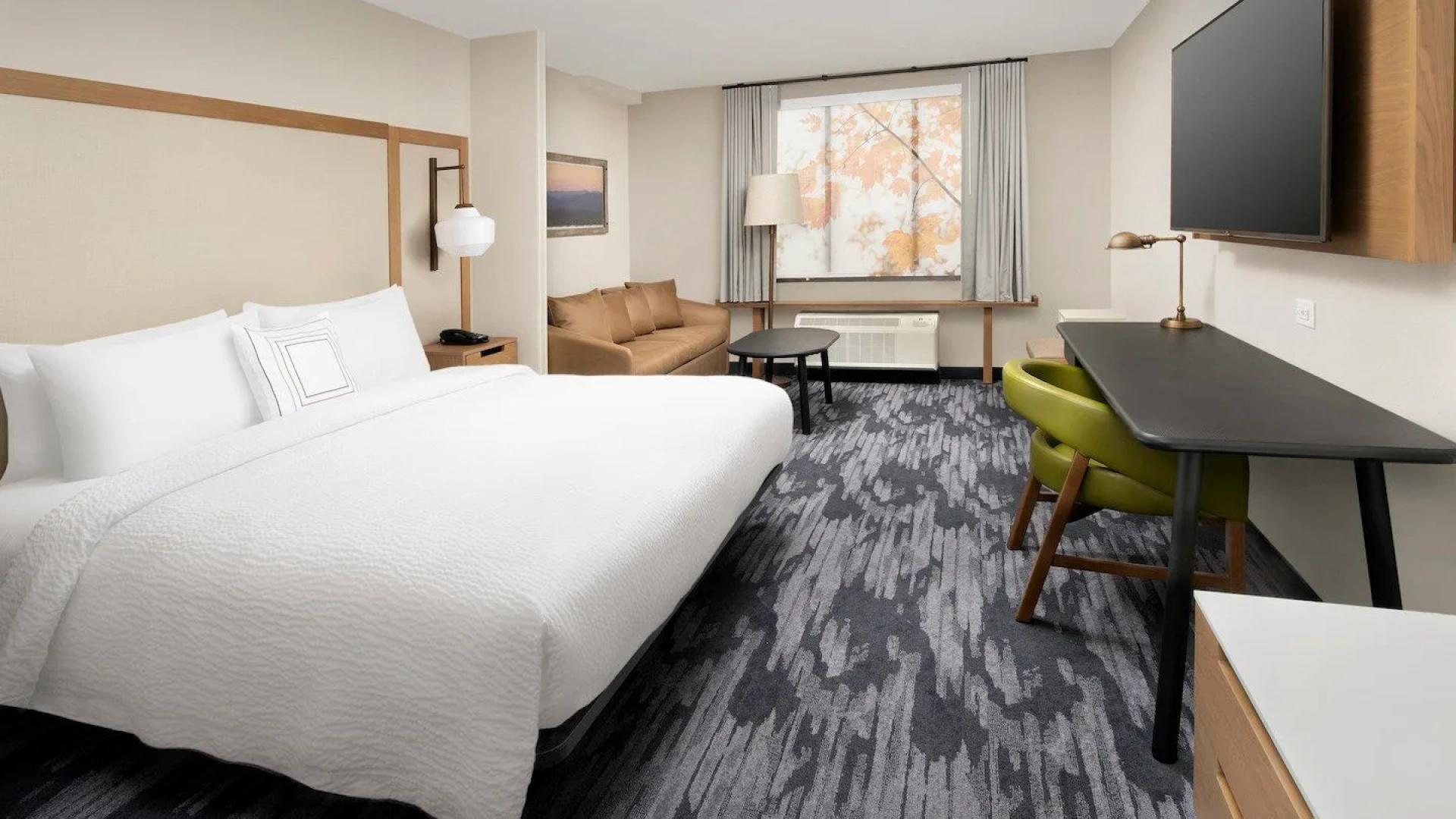 Fairfield Inn & Suites by Marriott Alexandria Landmark