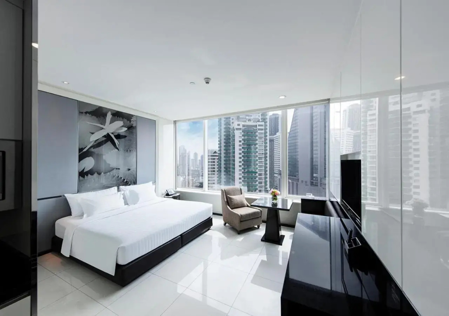 Grande Centre Point Hotel Terminal 21