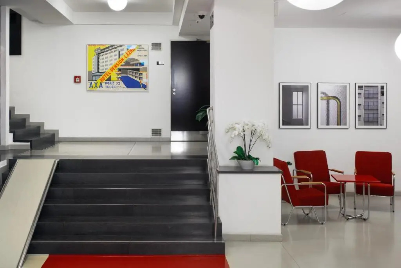 Axa Hotel