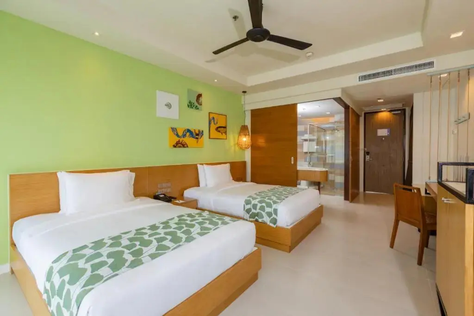 Holiday Ao Nang Beach Resort, Krabi