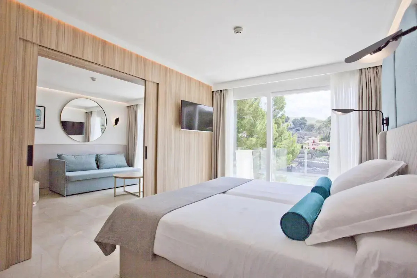 Отель Grupotel Molins