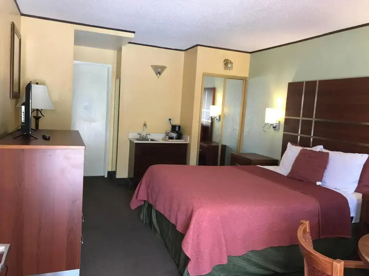 Western Holiday Lodge Three Rivers