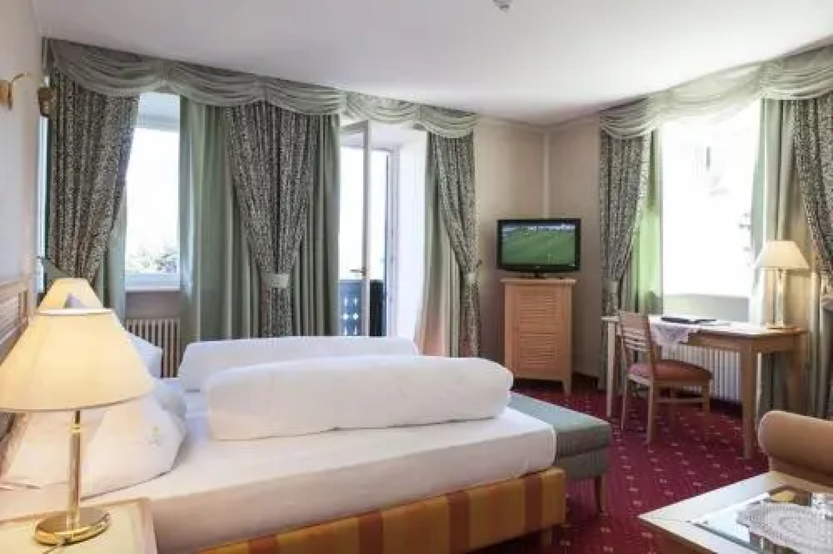 Bemelmans Post Hotel