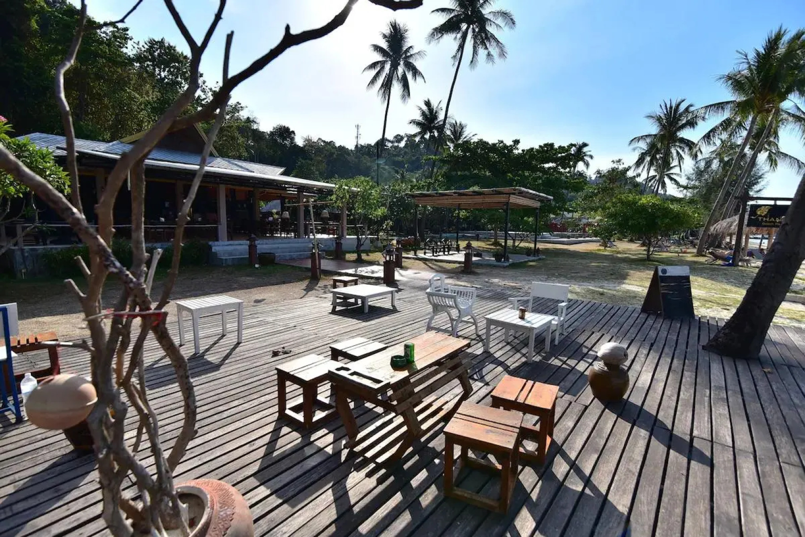 Отель Koh Ngai Thanya Beach Resort