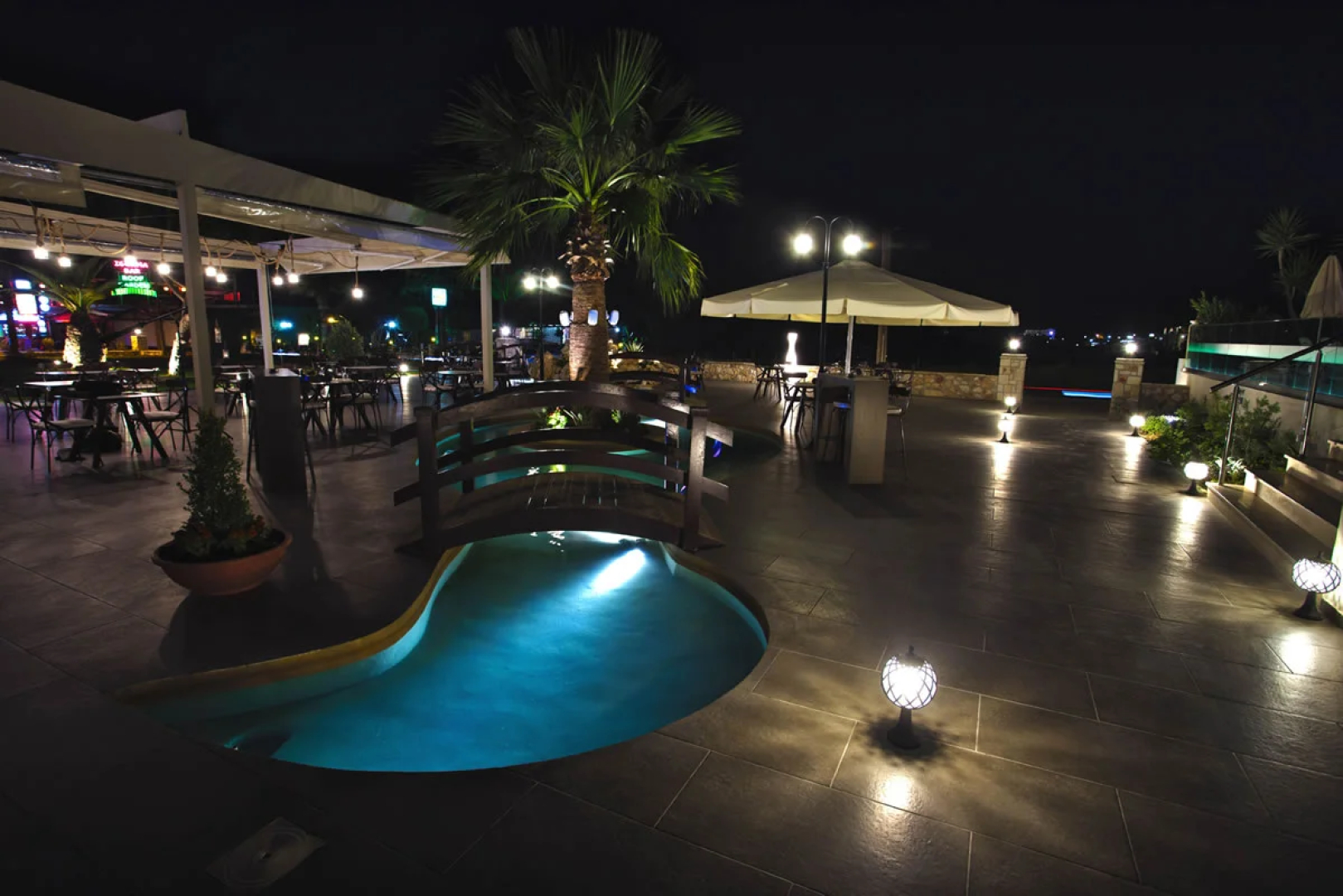 Venus Hotel & Suites