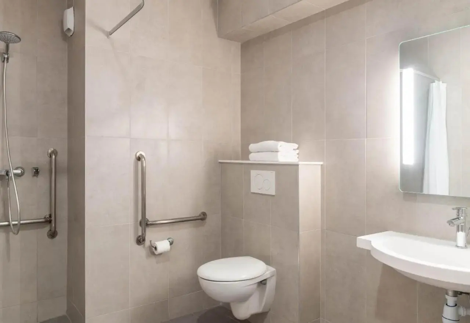 B&B HOTEL Poitiers Aéroport