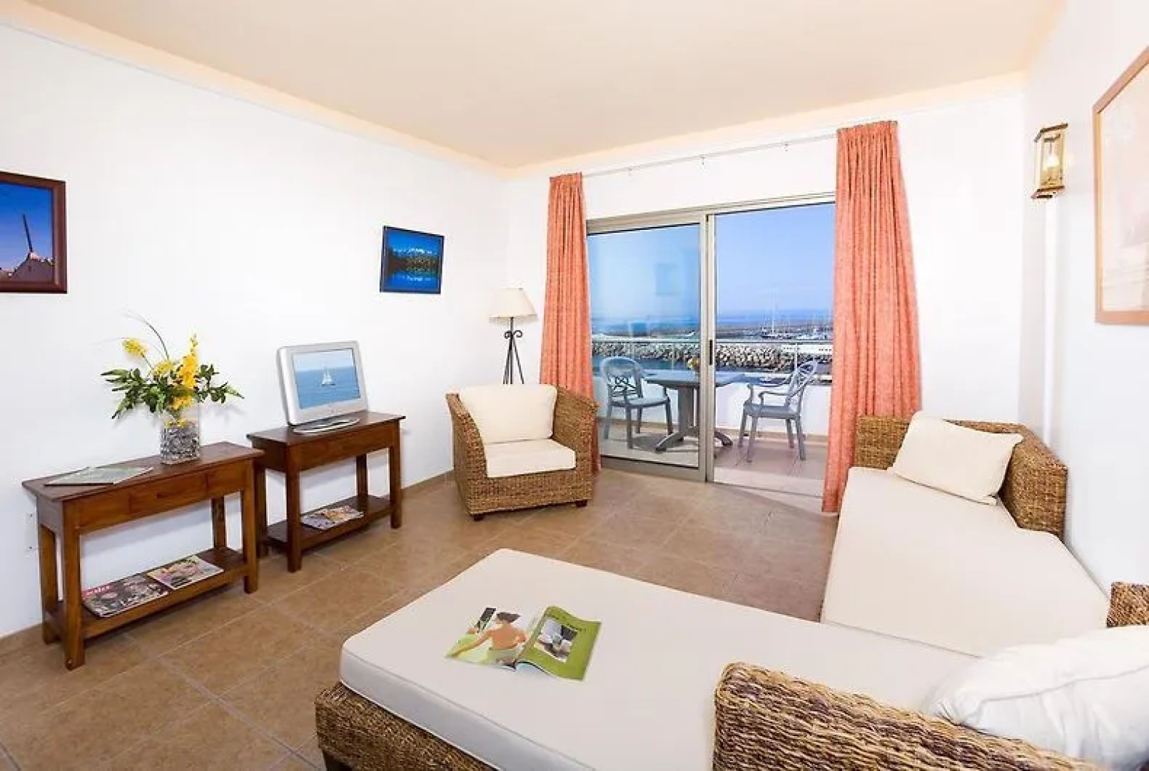 Apartamentos Gema Aguamarina Golf