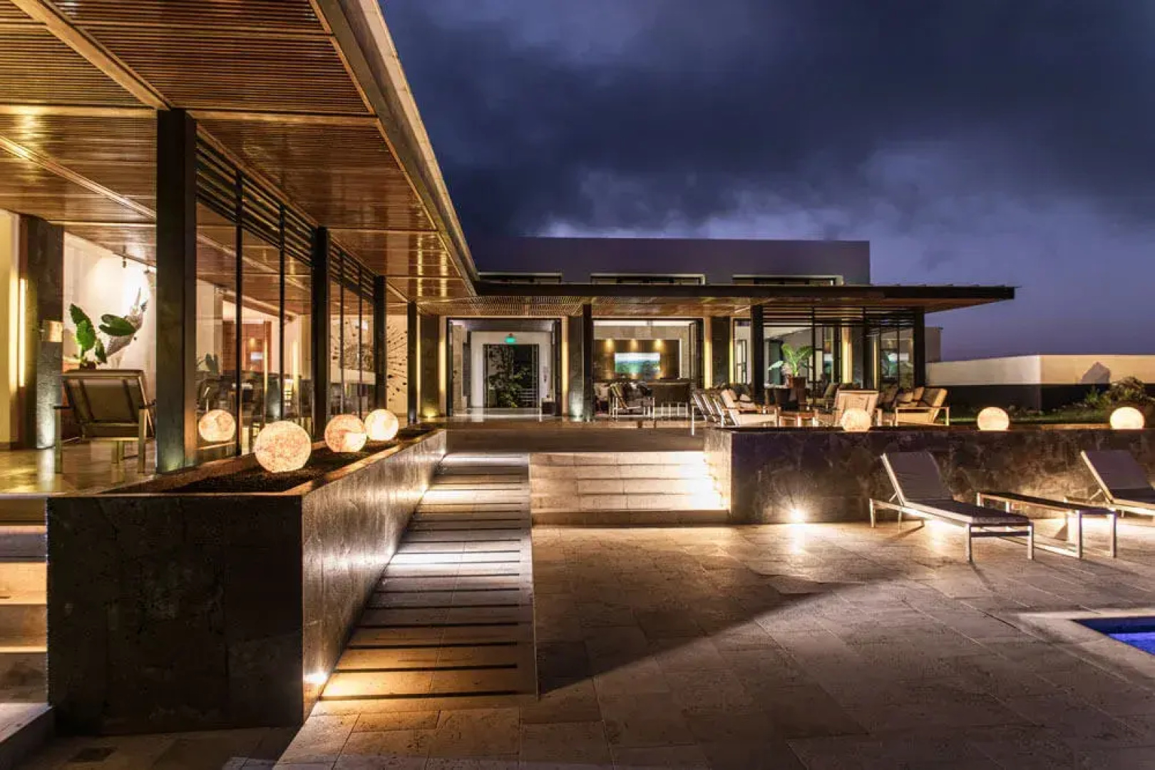 Pikaia Lodge