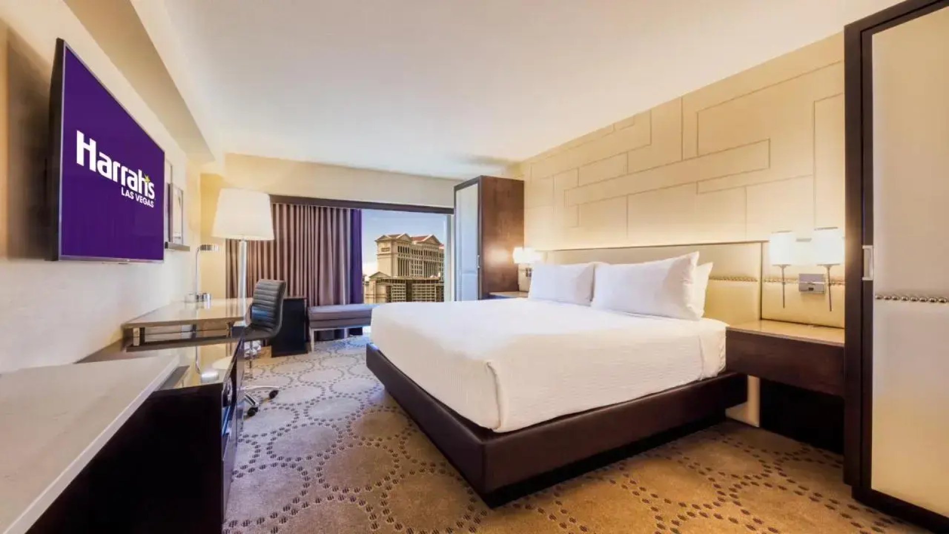 Harrah’s Las Vegas – A Caesars Rewards Destination