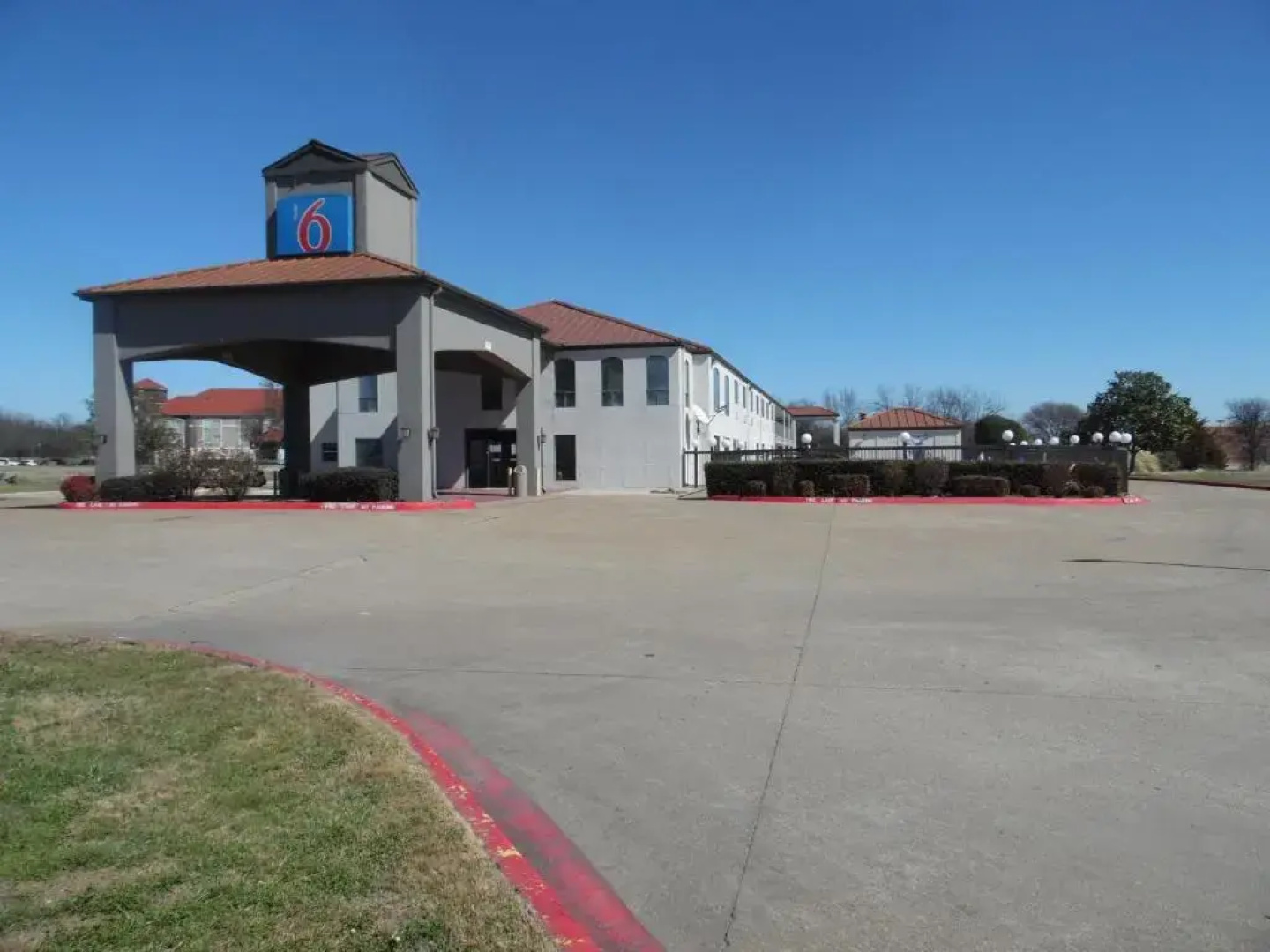 Motel 6 Ennis, TX