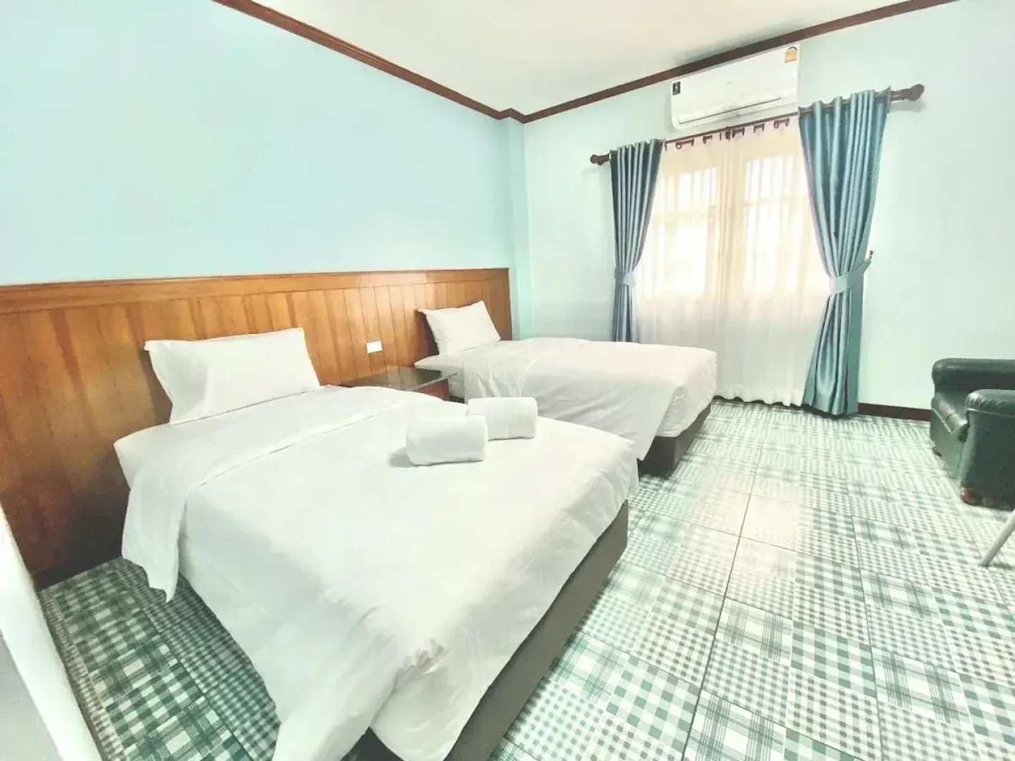 Chainatgrand Hotel