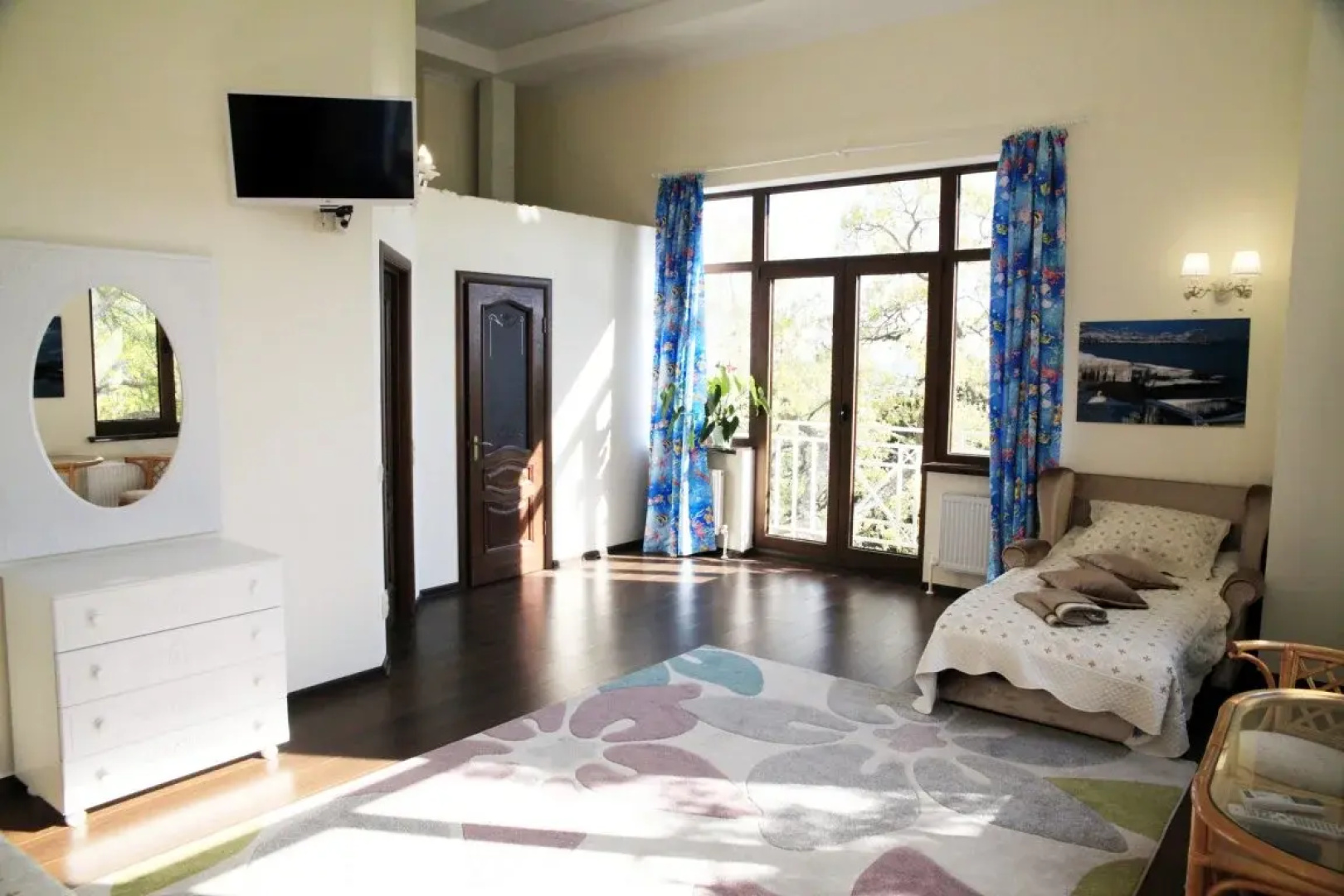 Spasskaya Bashnya Guest House