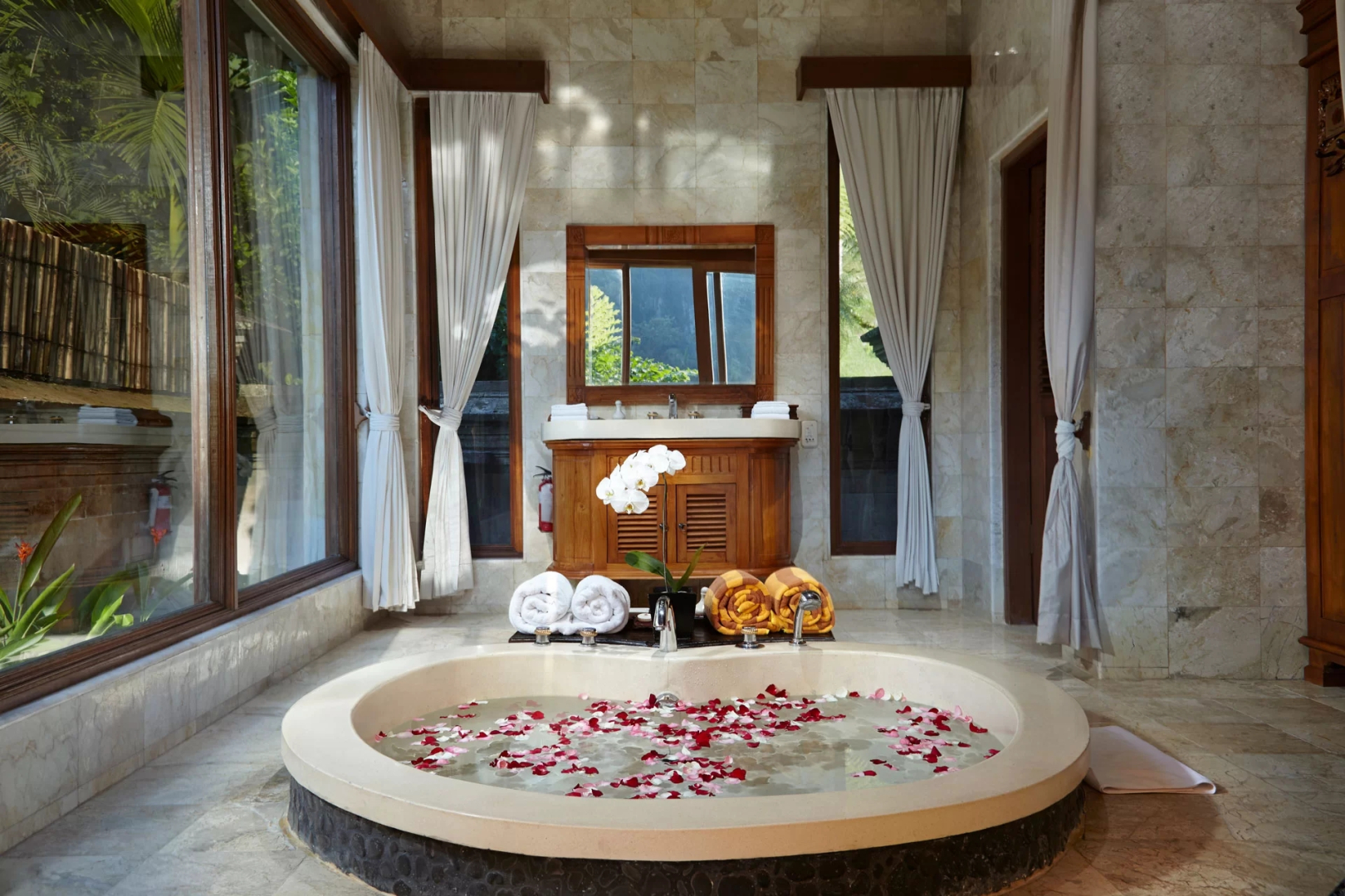 Отель Royal Pita Maha