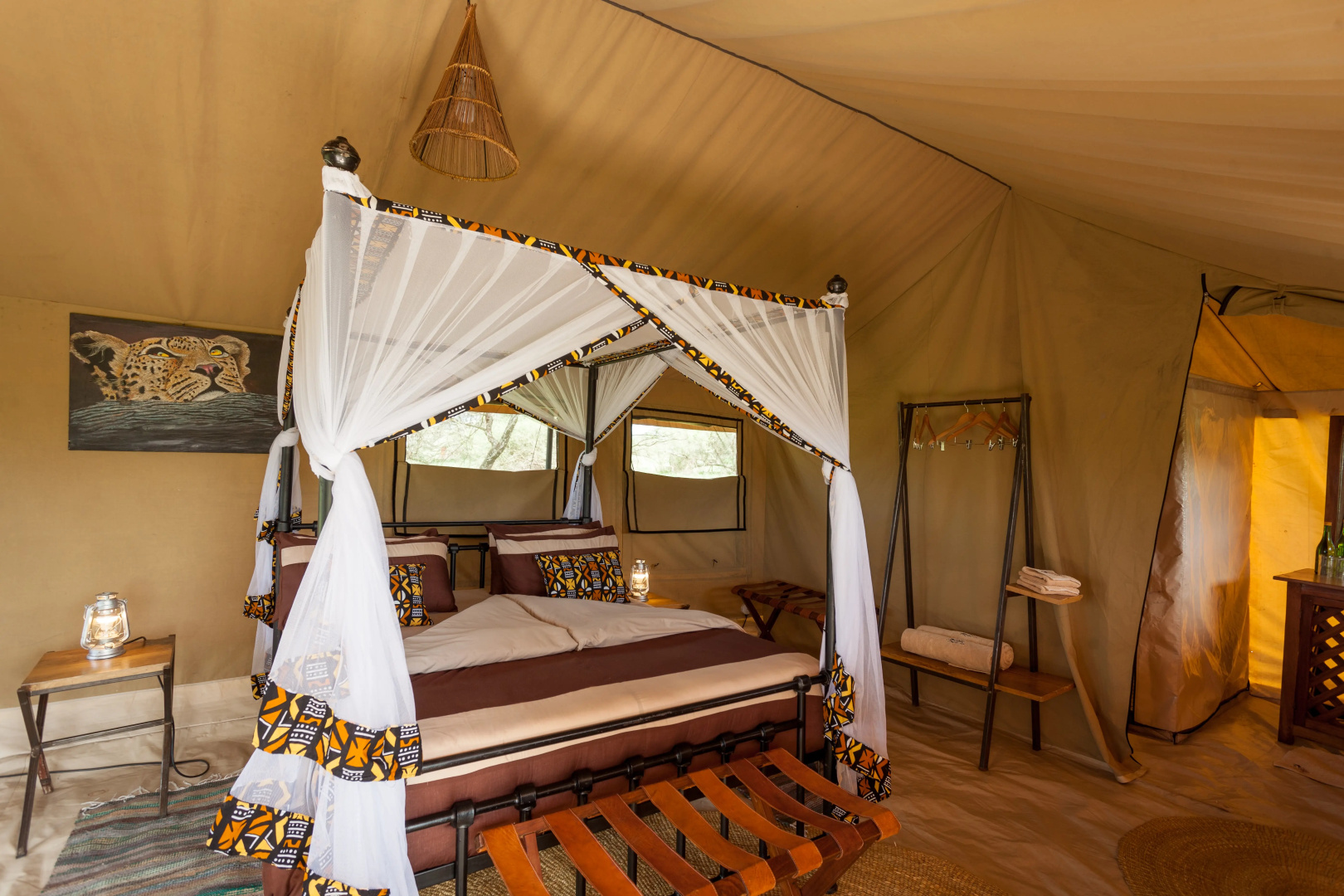 Gnu Ndutu Camp