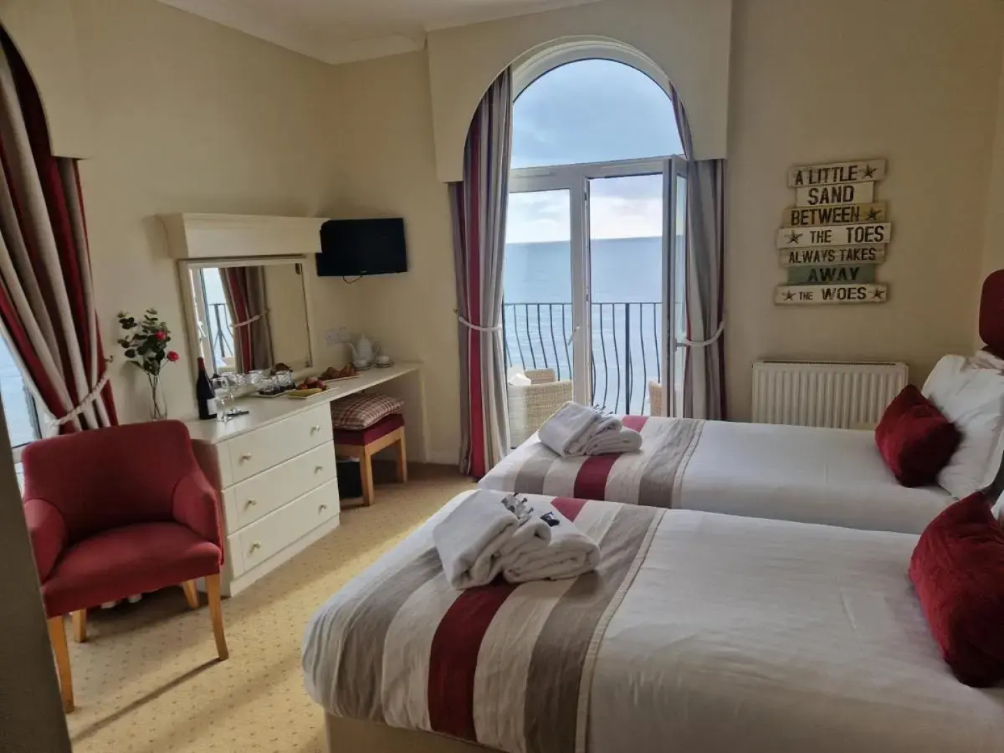 Redcliffe Hotel