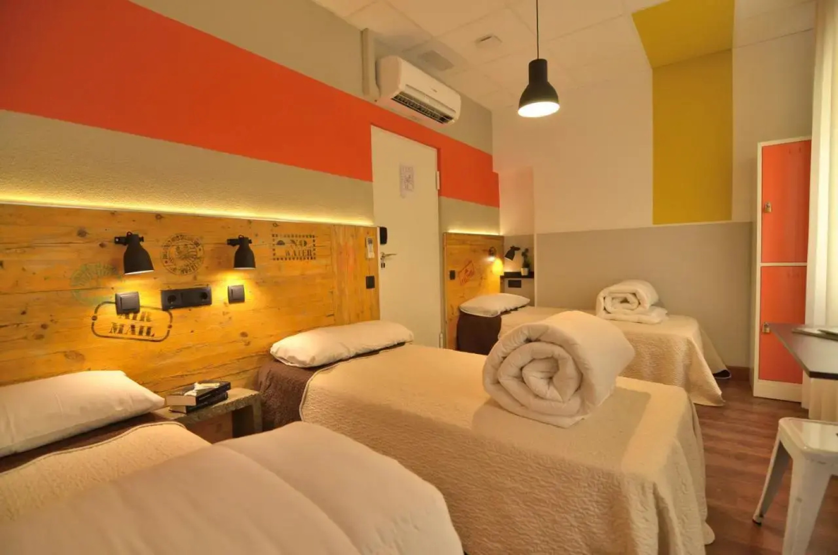 Хостел Far Home Atocha