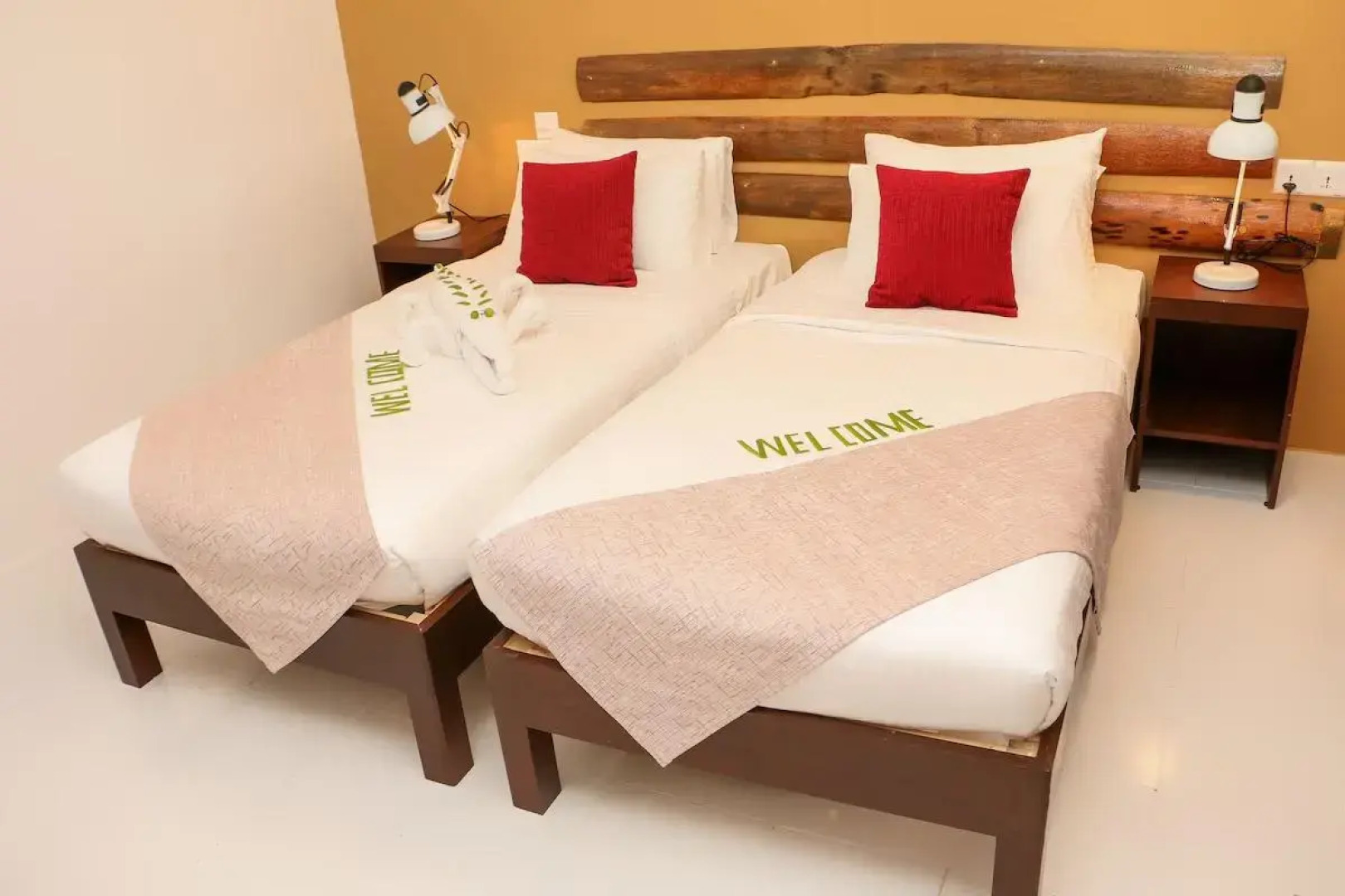 Отель The Castaway Retreat 