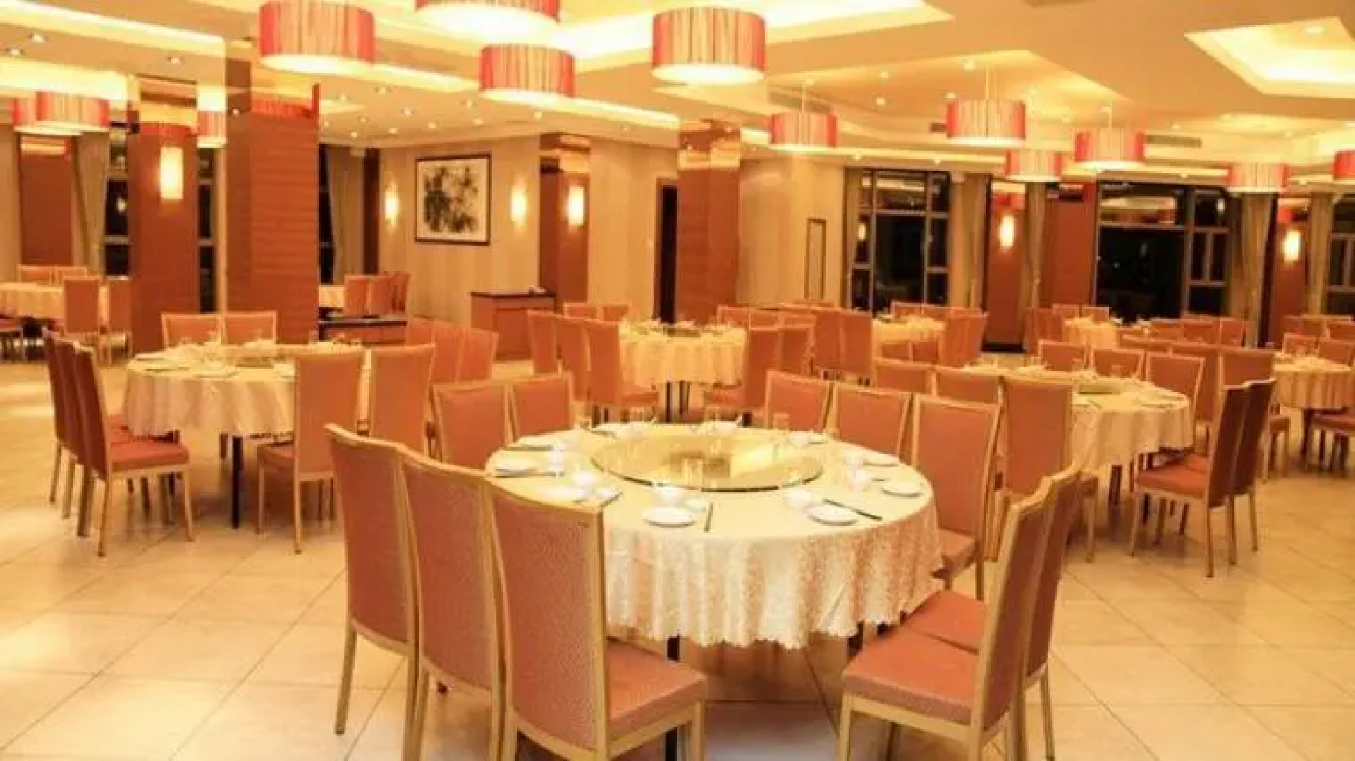 Fusion Hotel & Resort