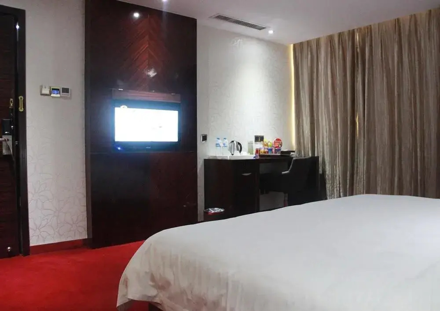 Spring Hotel