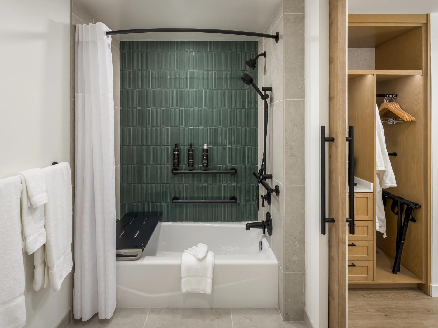 Guesthouse, Hotel at La Valle