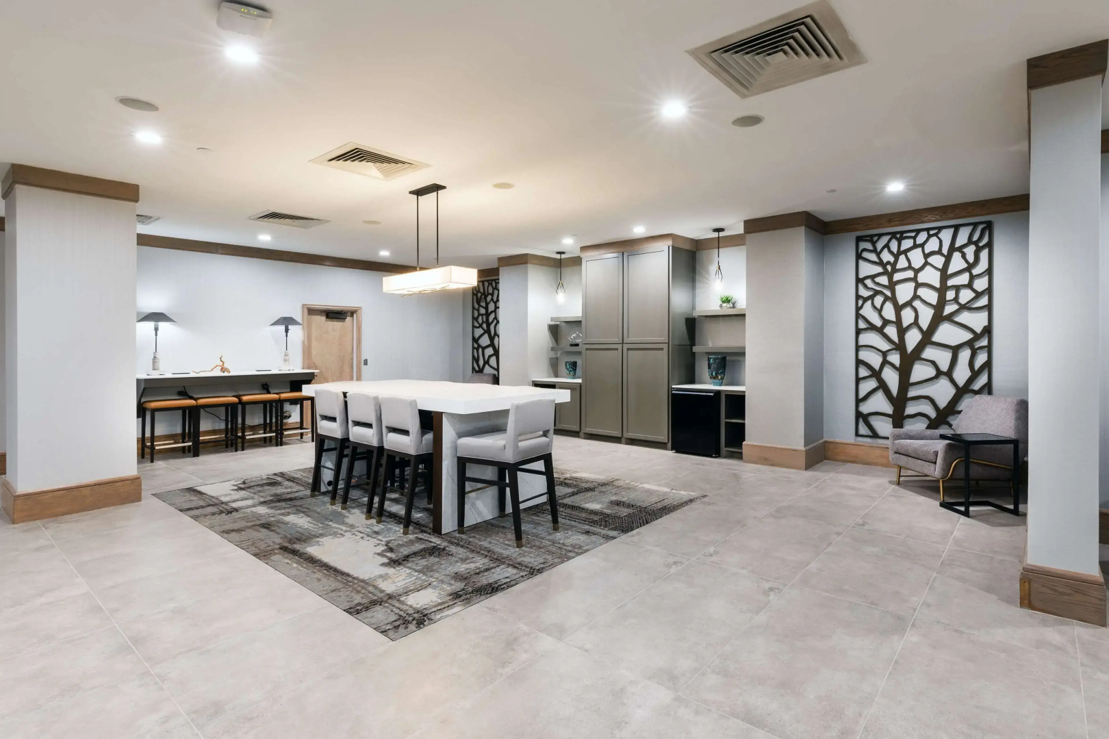 DoubleTree by Hilton Tulsa - Warren Place
