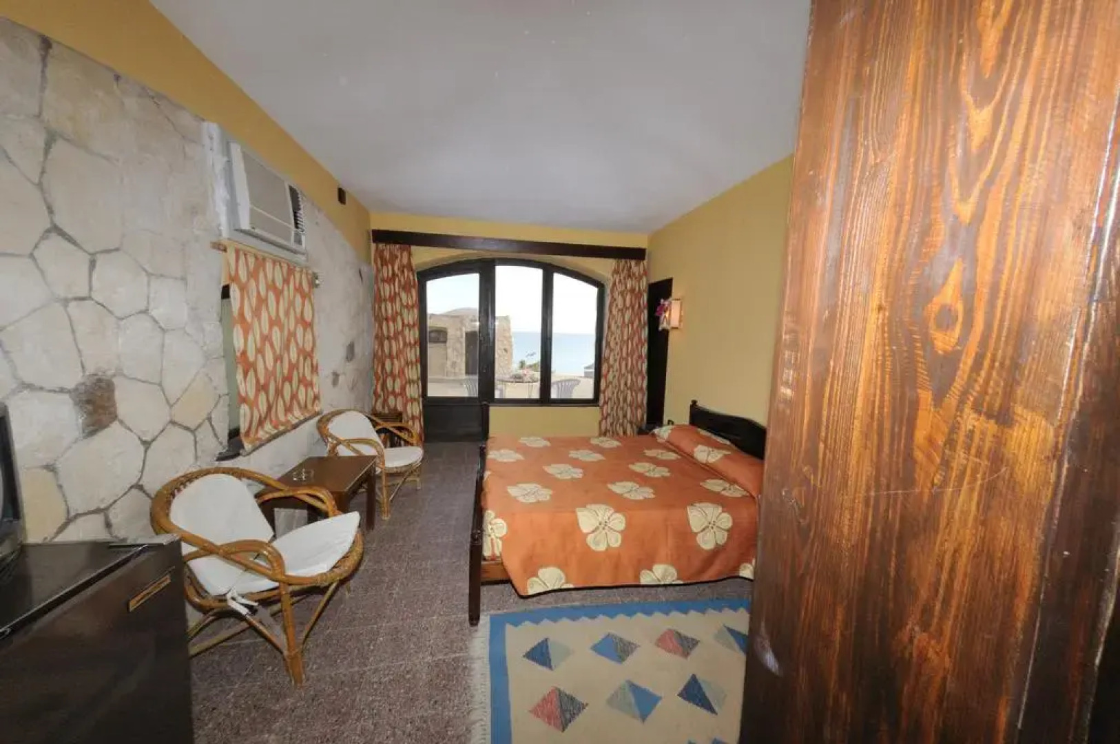 Moonbeach Hotel & Windsurfing Centre