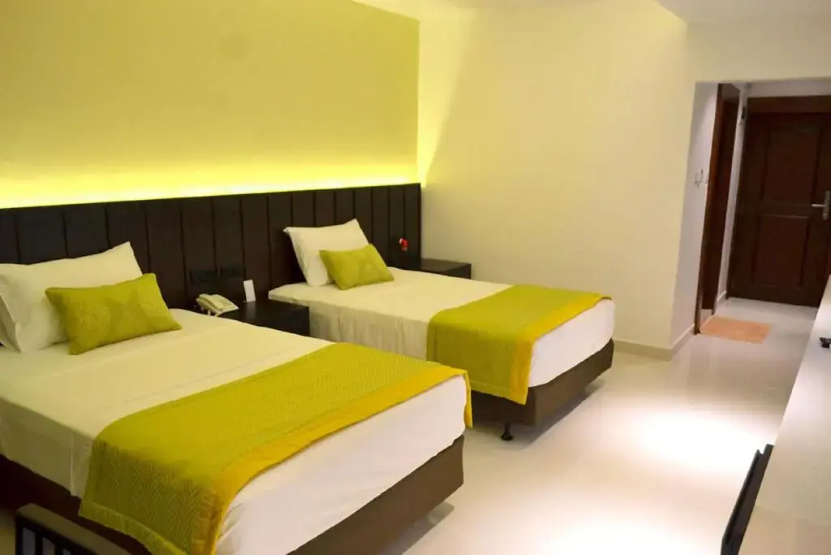 Good Wood Airport Hotel