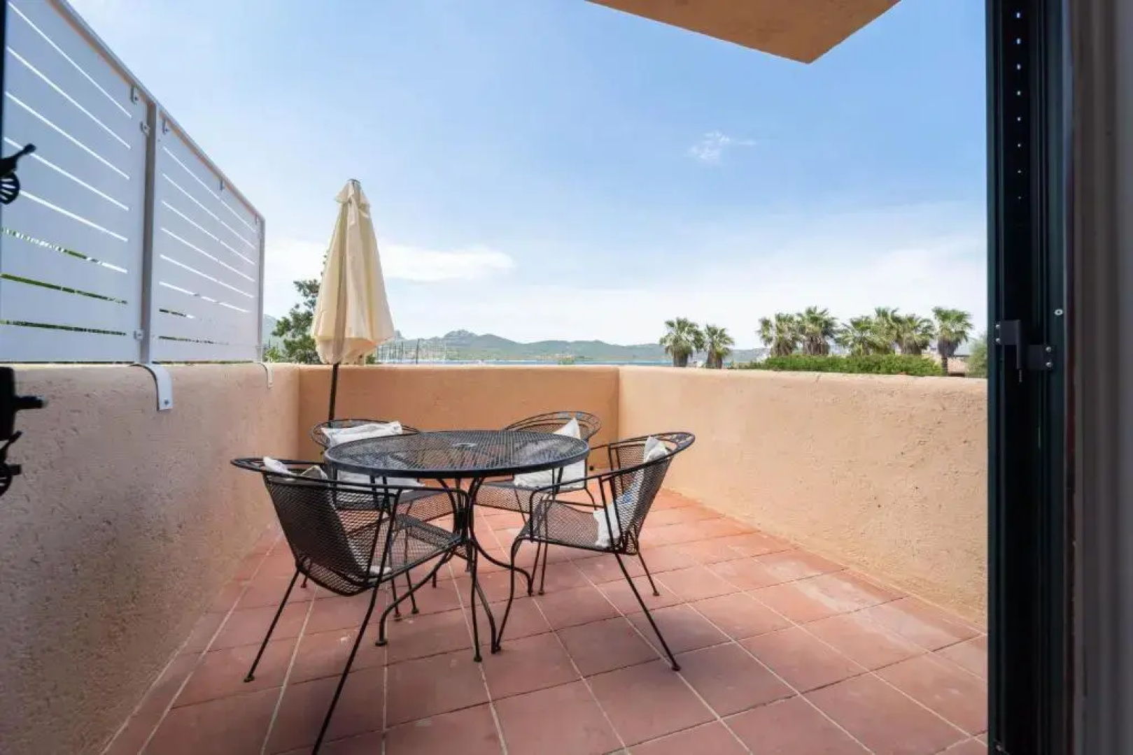 Отель Sunset Suite Sardinia