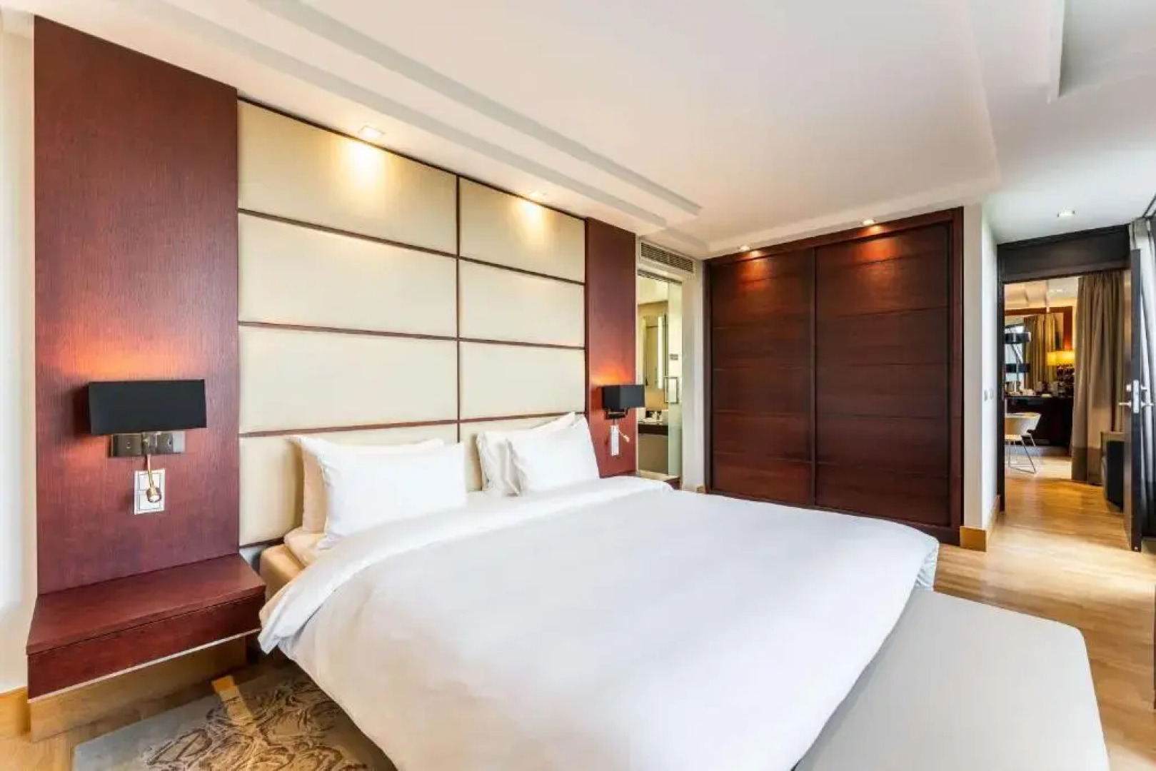 Отель Radisson Blu Elizabete