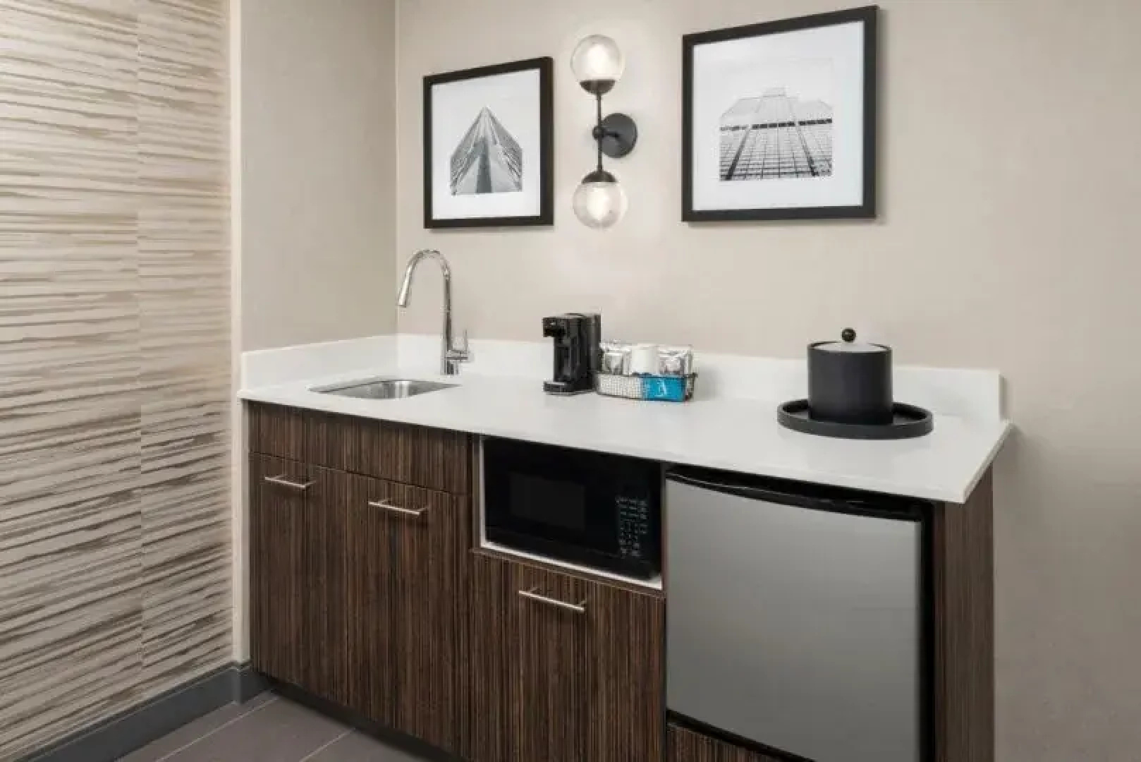 Hampton Inn & Suites Chicago Downtown