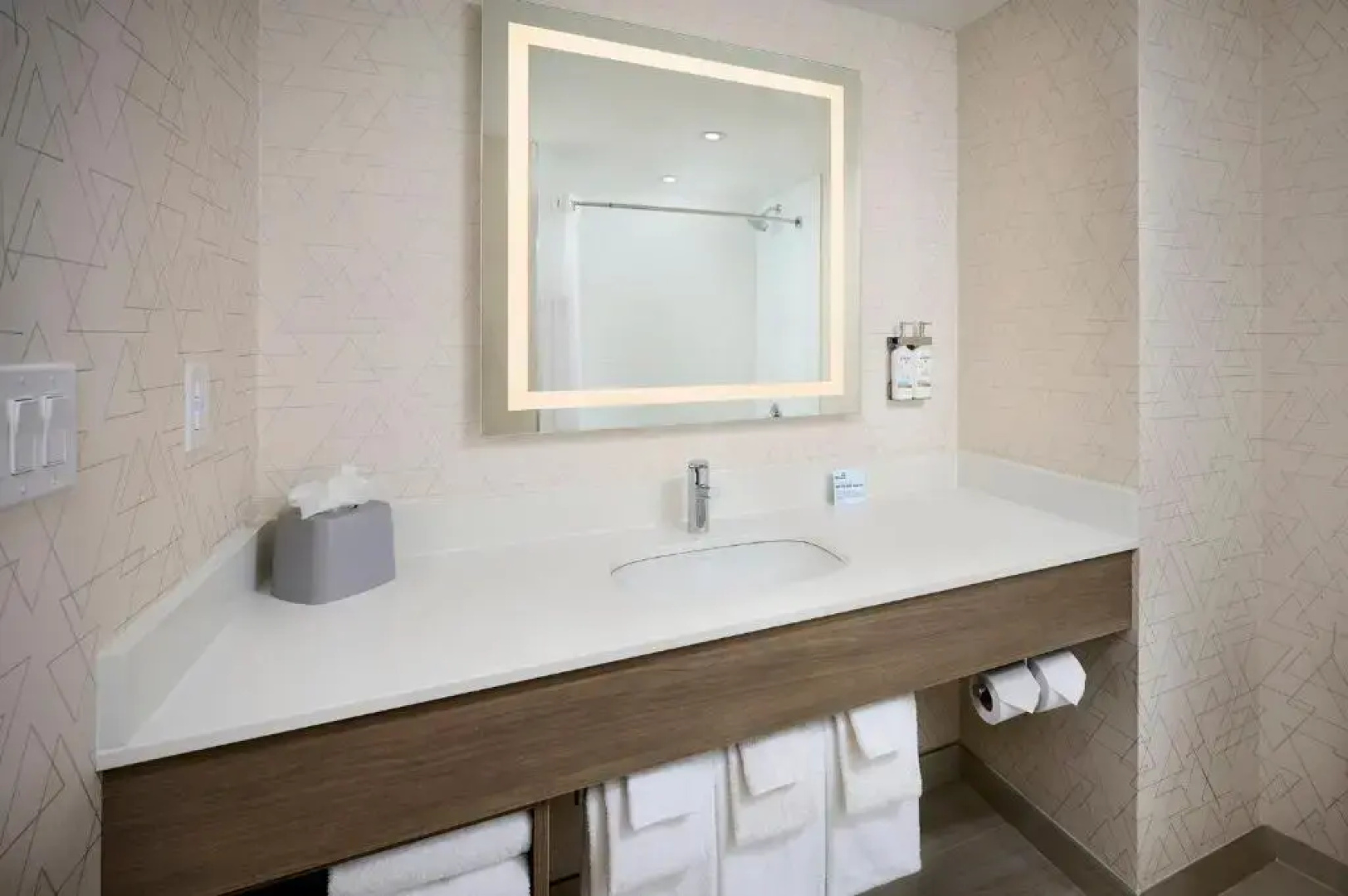 Holiday Inn Express and Suites Kitchener Southeast by IHG